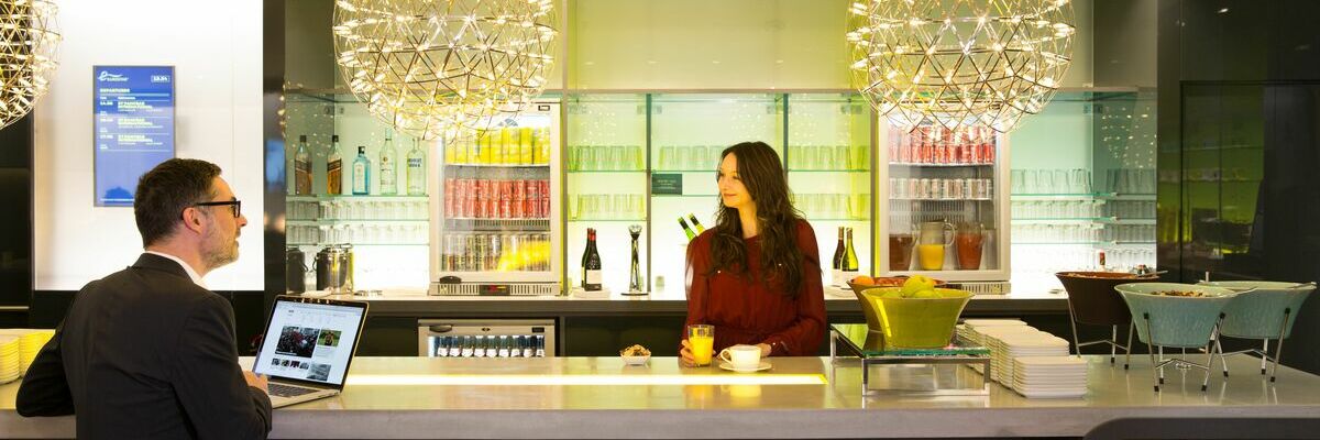 large-a4-brussels-business-premier-lounge-eurostar-q3-2014-09jpg.jpg